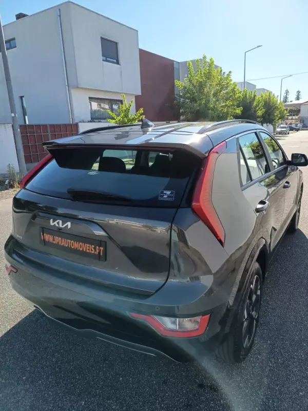 Kia Niro EV 2023 - 27990 EUR, 39700 km - AUTO.MOTO.pt - 39700km - foto 5 de 15