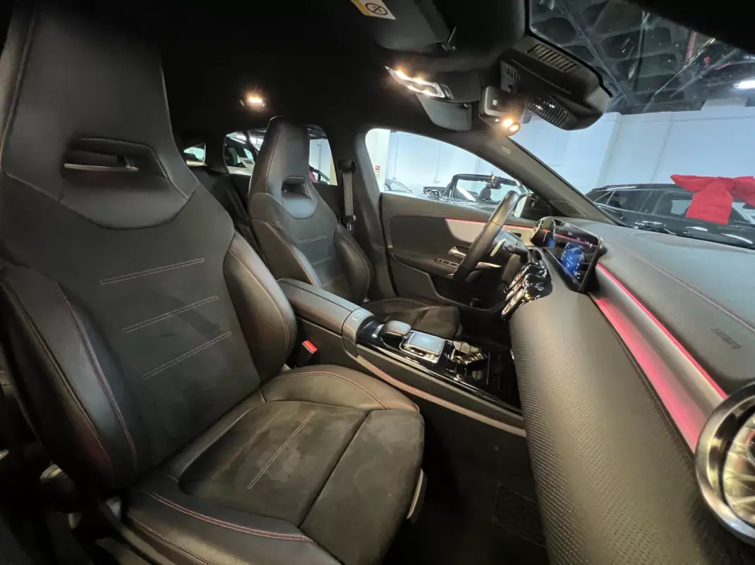 Mercedes-Benz CLA 180 2020 - 26990 EUR, 150000 km - AUTO.MOTO.pt - 150000km - foto 5 de 48