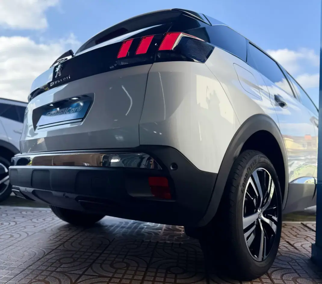 Peugeot 3008 2020 - 22950 EUR, 73000 km - AUTO.MOTO.pt - 73000km - foto 11 de 30