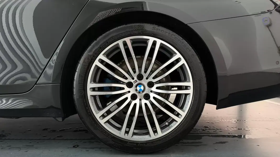 BMW 520 2017 - 23990 EUR, 262000 km - AUTO.MOTO.pt - 262000km - foto 12 de 40