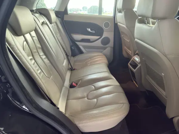 Land Rover Range Rover Evoque 2014 - 18250 EUR, 166221 km - AUTO.MOTO.pt - 166221km - foto 15 de 24