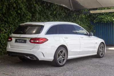 Mercedes-Benz C 300 2020 - 29900 EUR, 130000 km - AUTO.MOTO.pt - 130000km - foto 8 de 16