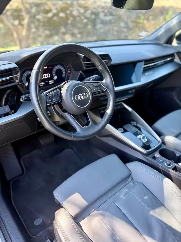 Audi A3 Sportback 2021 - 26900 EUR, 80400 km - AUTO.MOTO.pt - 80400km - foto 8 de 23