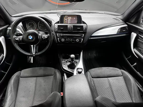 BMW 118 2012 - 13990 EUR, 263000 km - 263000km - foto 26 de 27