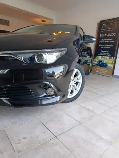 Toyota Auris 2015 - 12750 EUR, 184300 km - AUTO.MOTO.pt - 184300km - foto 13 de 13