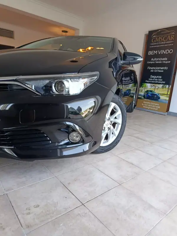 Toyota Auris 2015 - 10950 EUR, 184300 km - AUTO.MOTO.pt - 184300km - foto 13 de 13