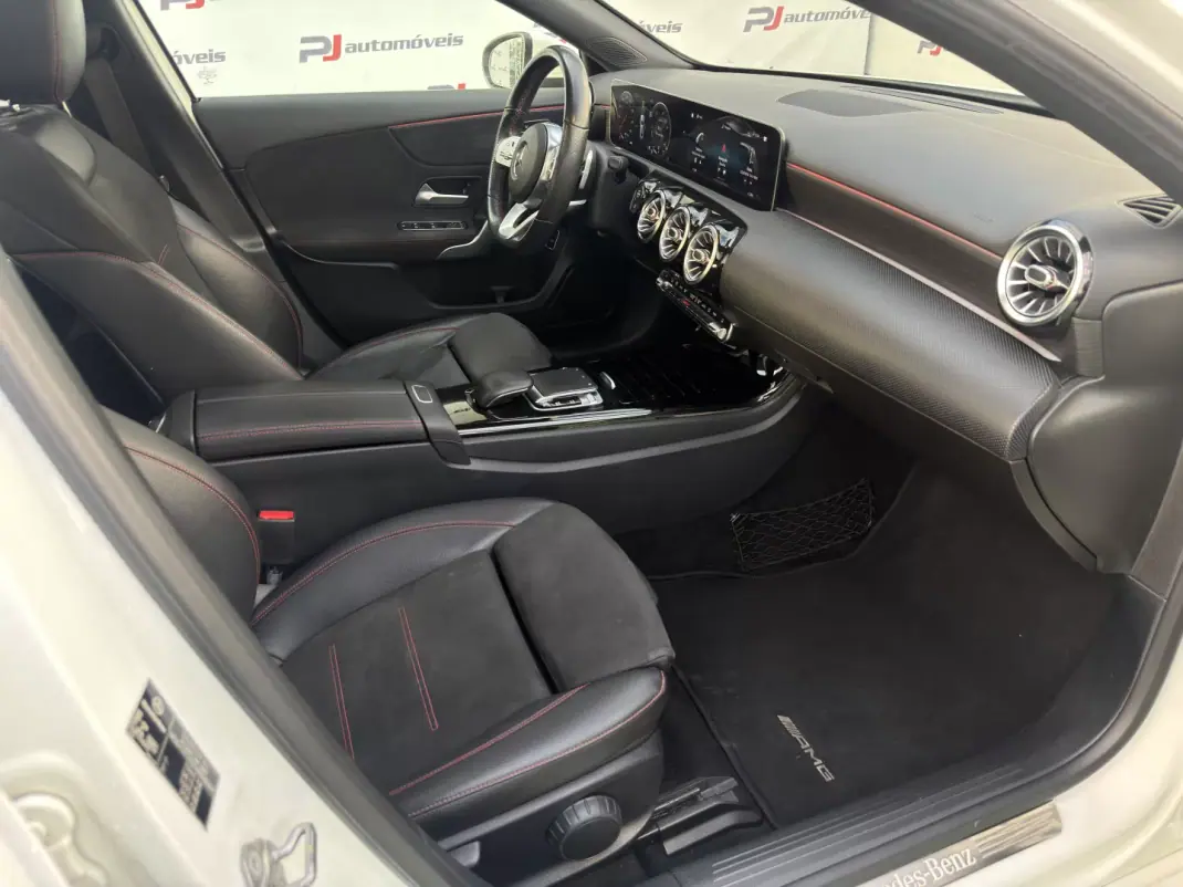Mercedes-Benz A 180 Limousine 2019 - 23990 EUR, 176827 km - AUTO.MOTO.pt - 176827km - foto 13 de 19