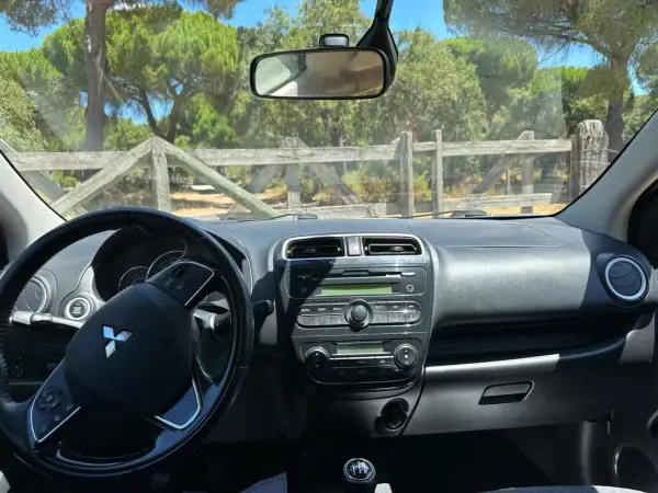Mitsubishi Space Star 2018 - 8450 EUR, 88000 km - AUTO.MOTO.pt - 88000km - foto 6 de 12