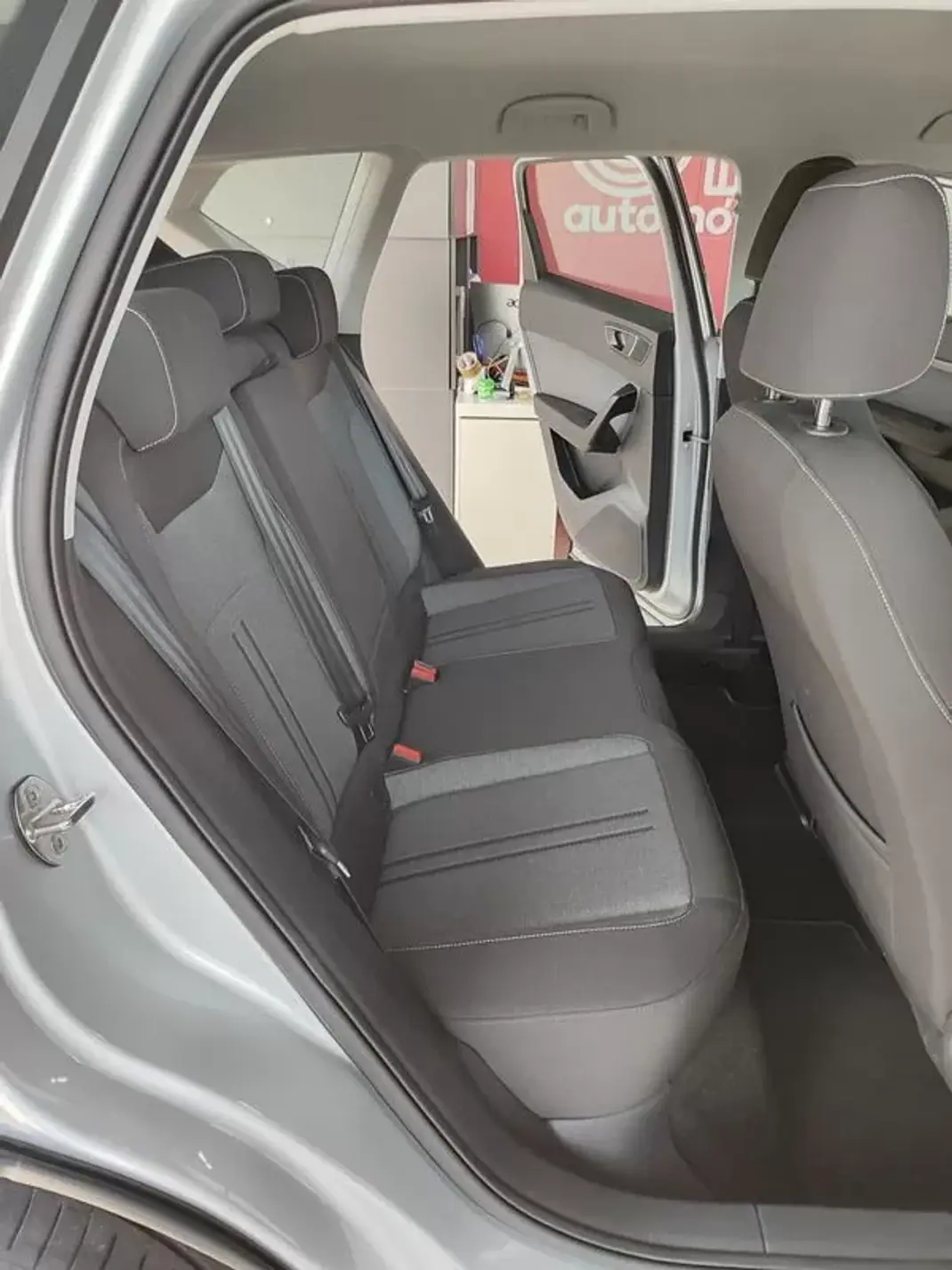 SEAT Ateca 2022 - 19500 EUR, 25400 km - AUTO.MOTO.pt - 25400km - foto 17 de 35