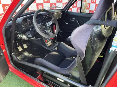 Ford Escort 1976 - 27990 EUR, 15686 km - AUTO.MOTO.pt - 15686km - foto 14 de 22