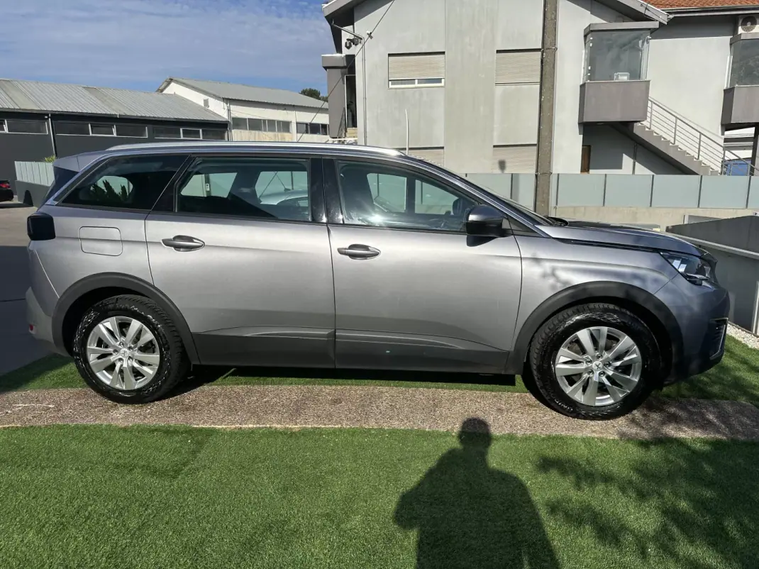 Peugeot 5008 2017 - 14900 EUR, 200000 km - 200000km - foto 16 de 63