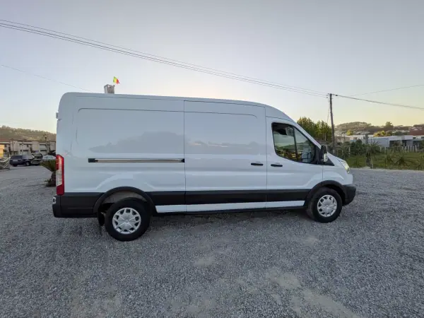 Ford 2019 - 22900 EUR, 20000 km - AUTO.MOTO.pt - 20000km - foto 6 de 16