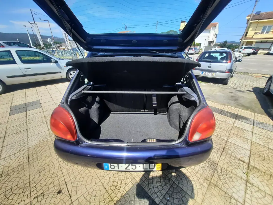 Ford Fiesta 1998 - 995 EUR, 67488 km - AUTO.MOTO.pt - 67488km - foto 8 de 8