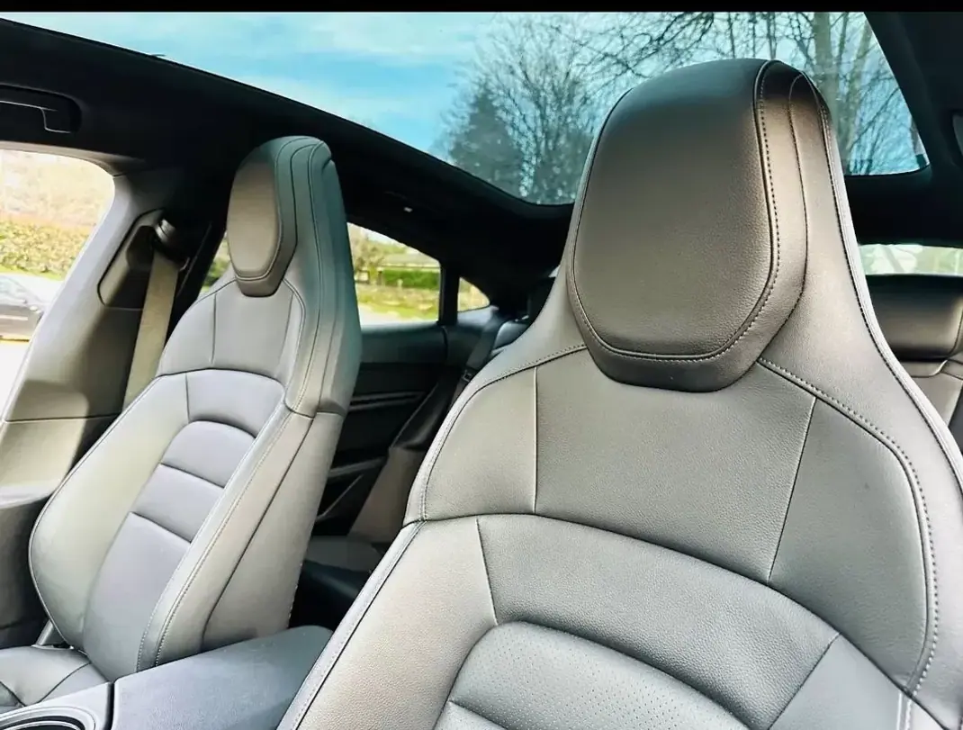 Porsche Taycan 2021 - 53499 EUR, 153620 km - AUTO.MOTO.pt - 153620km - foto 7 de 28