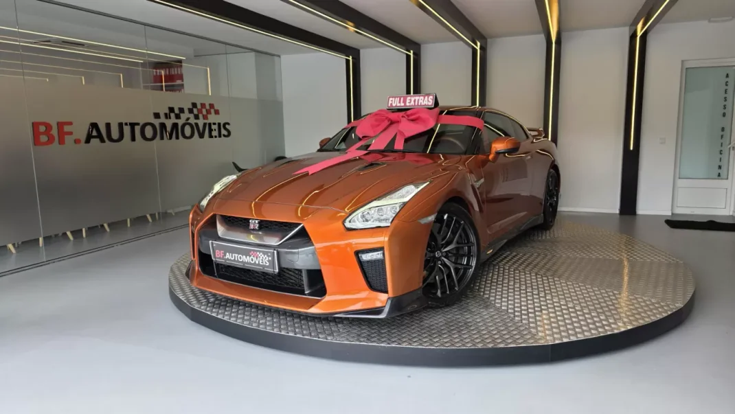 Nissan GT-R 2017 - 145000 EUR, 54312 km - AUTO.MOTO.pt - 54312km - foto 13 de 57