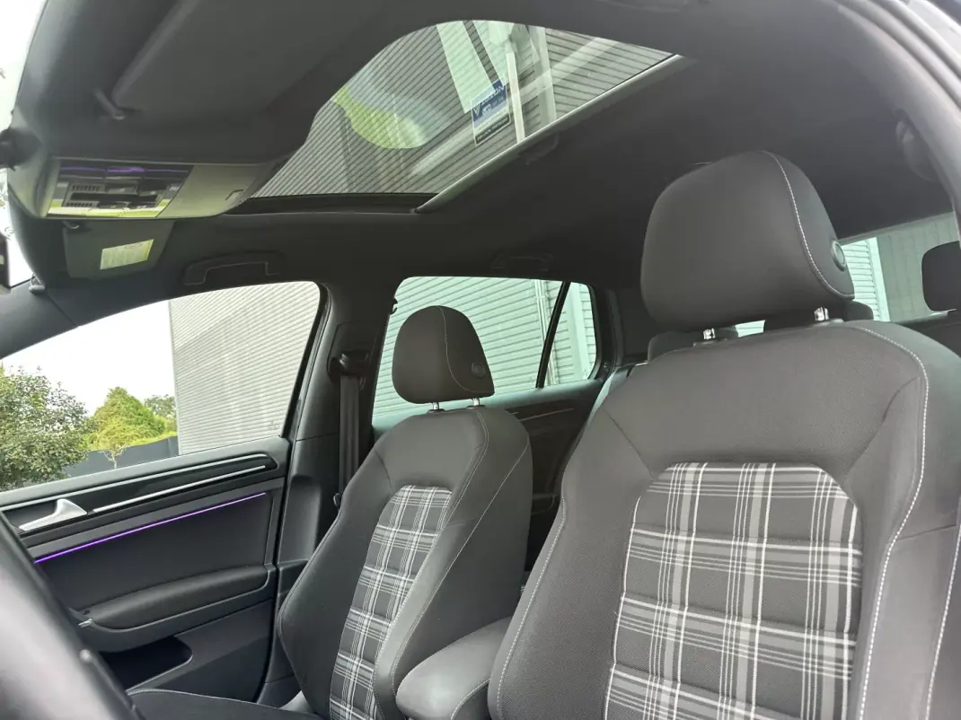 Volkswagen Golf 2014 - 15000 EUR, 240000 km - 240000km - foto 48 de 83