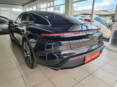 Porsche Taycan 2020 - 61500 EUR, 54000 km - AUTO.MOTO.pt - 54000km - foto 7 de 37