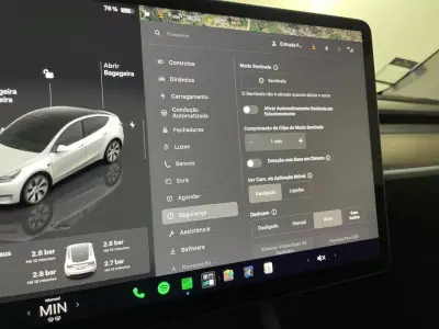 Tesla Model Y 2022 - 38750 EUR, 44000 km - AUTO.MOTO.pt - 44000km - foto 28 de 42