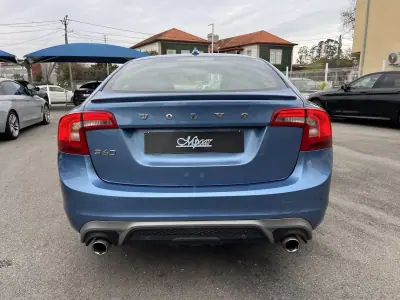 Volvo S60 2015 - 11950 EUR, 225000 km - AUTO.MOTO.pt - 225000km - foto 6 de 53