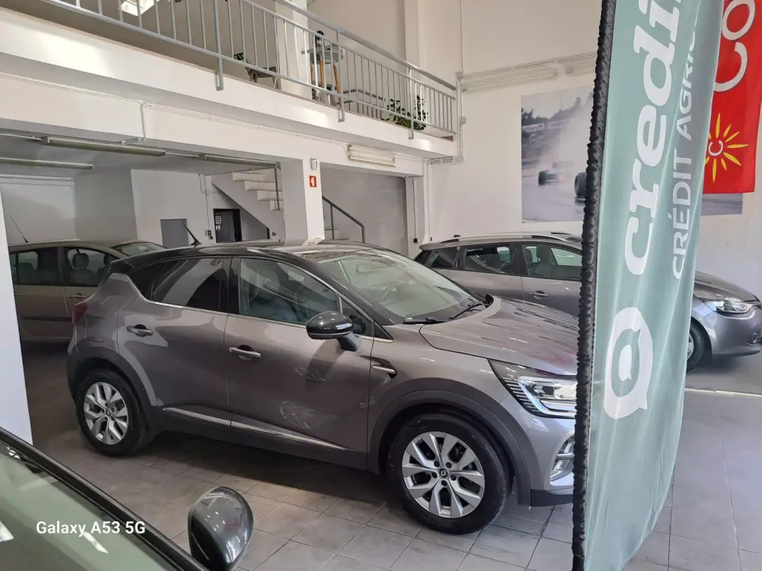 Renault Captur 2022 - 15990 EUR, 50011 km - AUTO.MOTO.pt - 50011km - foto 2 de 18