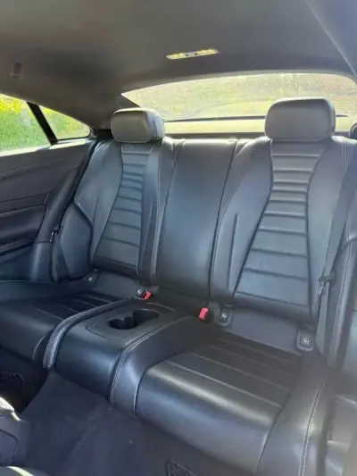 Mercedes-Benz E 220 2017 - 29990 EUR, 215000 km - AUTO.MOTO.pt - 215000km - foto 18 de 34