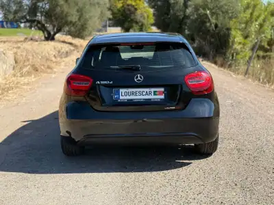 Mercedes-Benz A 180 2017 - 16500 EUR, 182000 km - AUTO.MOTO.pt - 182000km - foto 3 de 41