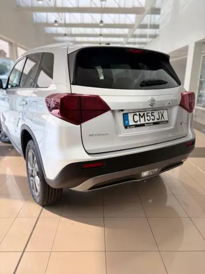 Suzuki Vitara 2026 - 27900 EUR, 100 km - foto 6 de 18
