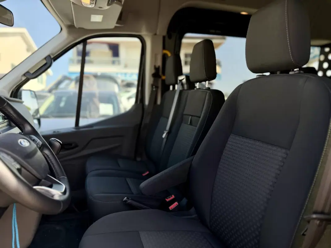 Ford Transit 2024 - 40950 EUR, 64000 km - AUTO.MOTO.pt - 64000km - foto 11 de 24