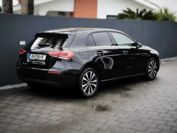 Mercedes-Benz A 250e 2021 — foto 3 de 37