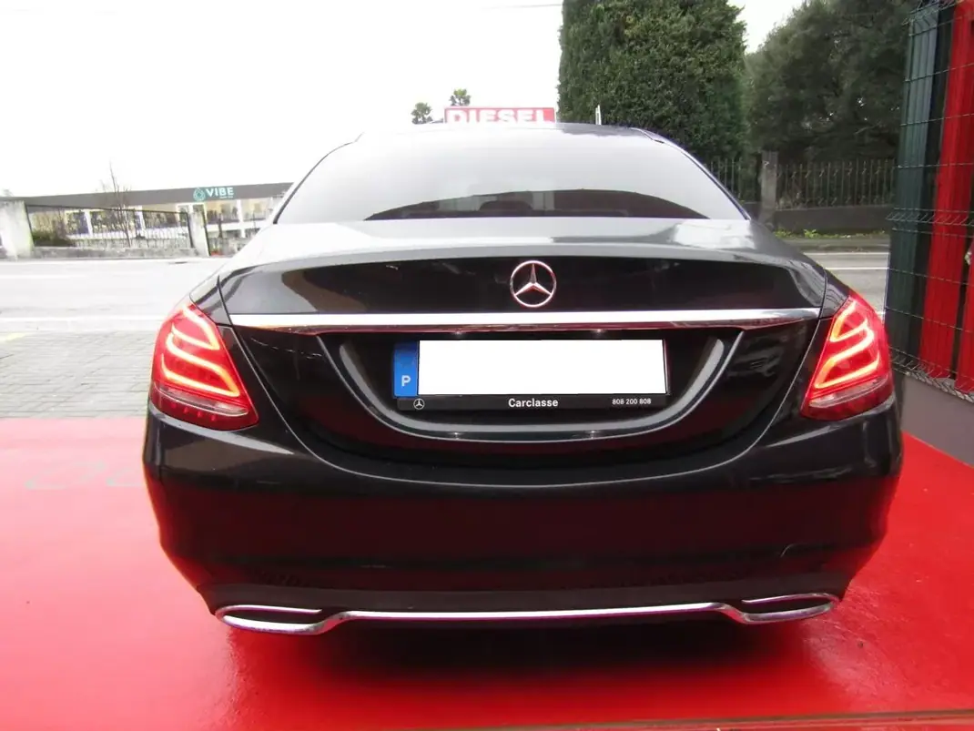 Mercedes-Benz C 200 2016 - 23900 EUR, 174130 km - 174130km - foto 8 de 22