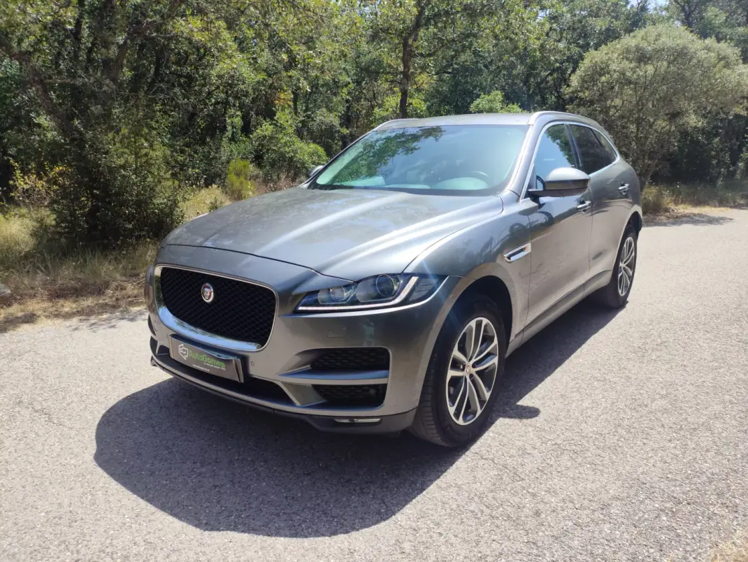 Jaguar F-Pace 2018 - 20900 EUR, 226300 km - AUTO.MOTO.pt - 226300km - foto 1 de 24