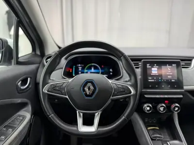 Renault Zoe 2020 - 13999 EUR, 114000 km - AUTO.MOTO.pt - 114000km - foto 15 de 21