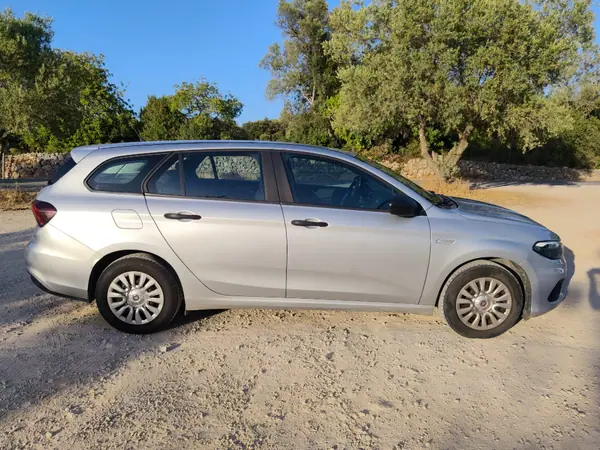 Fiat Tipo 2019 - 9800 EUR, 94023 km - AUTO.MOTO.pt - 94023km - foto 4 de 10