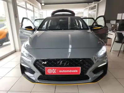 Hyundai i30 2018 - 27500 EUR, 119000 km - AUTO.MOTO.pt - 119000km - foto 20 de 34