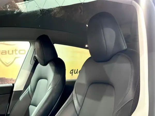 Tesla Model Y 2023 - 42900 EUR, 41470 km - AUTO.MOTO.pt - 41470km - foto 11 de 35
