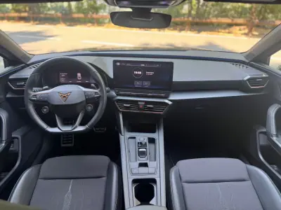 Cupra Leon 2023 - 29750 EUR, 34940 km - AUTO.MOTO.pt - 34940km - foto 16 de 20