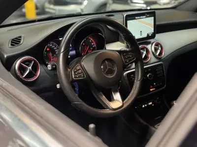 Mercedes-Benz CLA 180 2016 - 16990 EUR, 163300 km - AUTO.MOTO.pt - 163300km - foto 10 de 28