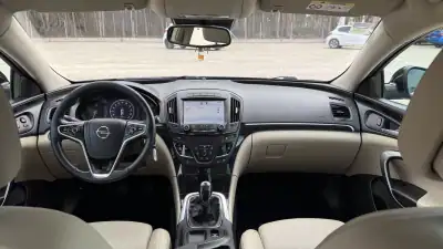 Opel Insignia 2016 - 13500 EUR, 164000 km - AUTO.MOTO.pt - 164000km - foto 18 de 61