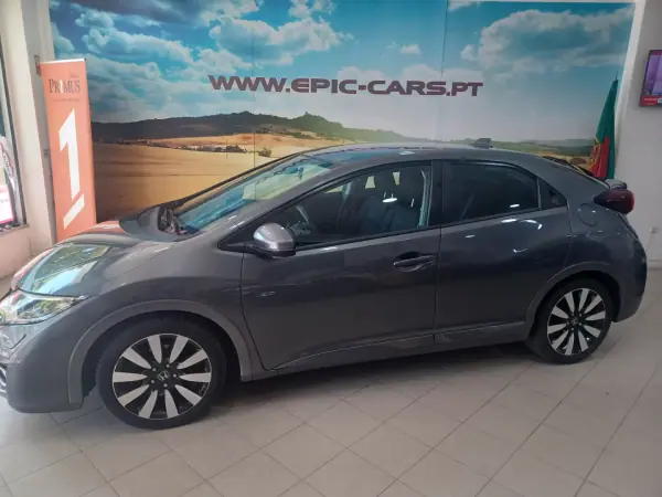 Honda Civic 2016 - 14890 EUR, 120487 km - AUTO.MOTO.pt - 120487km - foto 5 de 34