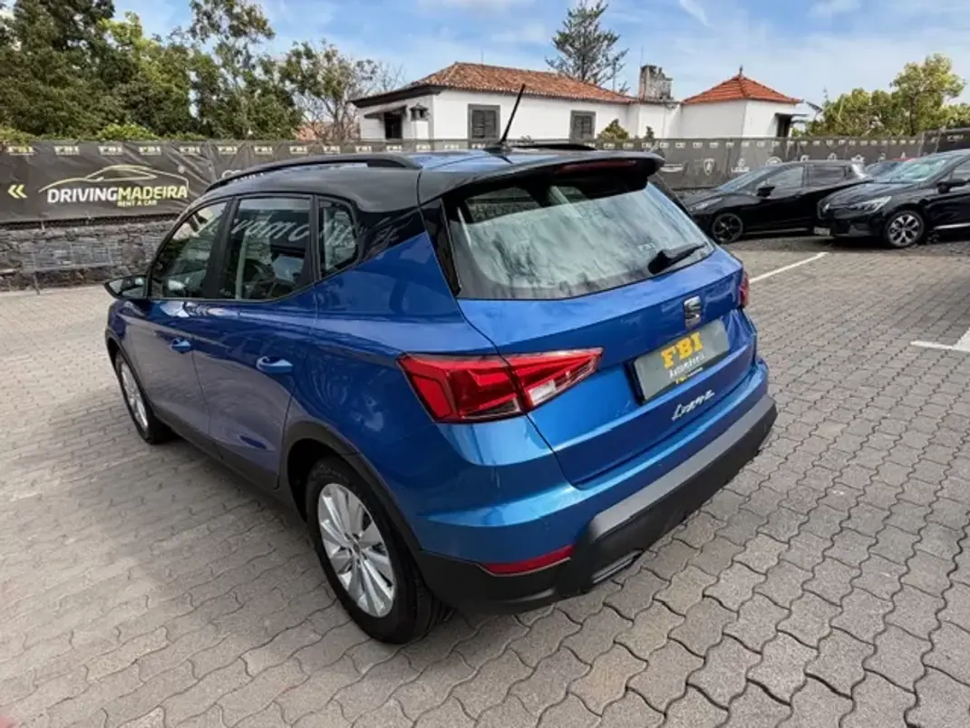 SEAT Arona 2022 - 16900 EUR, 82155 km - AUTO.MOTO.pt - 82155km - foto 8 de 11