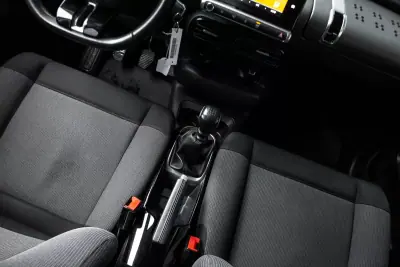Citroën C4 Cactus 2019 - 12550 EUR, 90175 km - AUTO.MOTO.pt - 90175km - foto 33 de 41