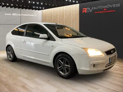 Ford Focus 2007 - 2750 EUR, 381400 km - AUTO.MOTO.pt - 381400km - foto 2 de 19