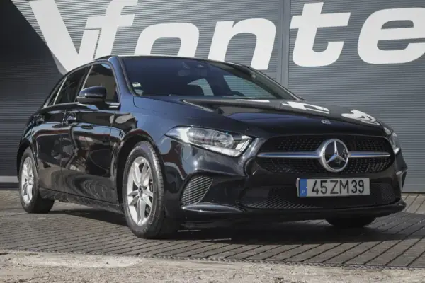 Mercedes-Benz A 180 2019 - 21980 EUR, 91680 km - AUTO.MOTO.pt - 91680km - foto 21 de 32