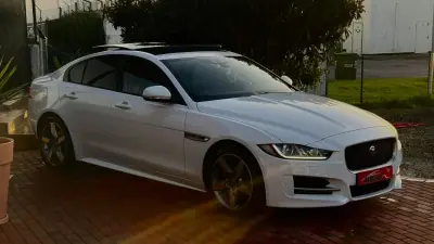 Jaguar XE 2017 - 16990 EUR, 190000 km - AUTO.MOTO.pt - 190000km - foto 8 de 28