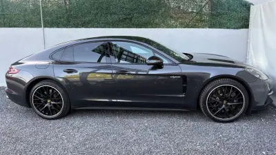 Porsche Panamera 2020 - 69900 EUR, 109000 km - AUTO.MOTO.pt - 109000km - foto 7 de 16