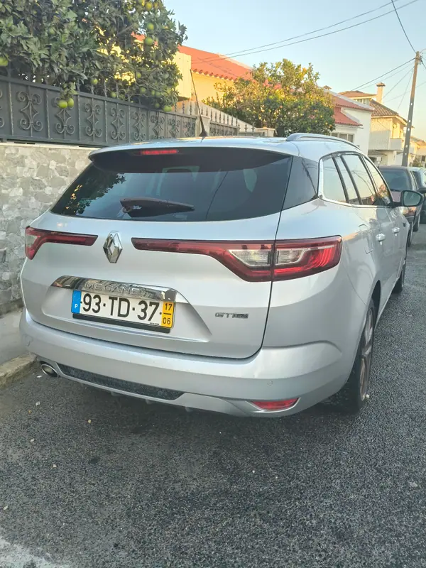 Renault Mégane Sport Tourer 2017 — foto 3 de 13