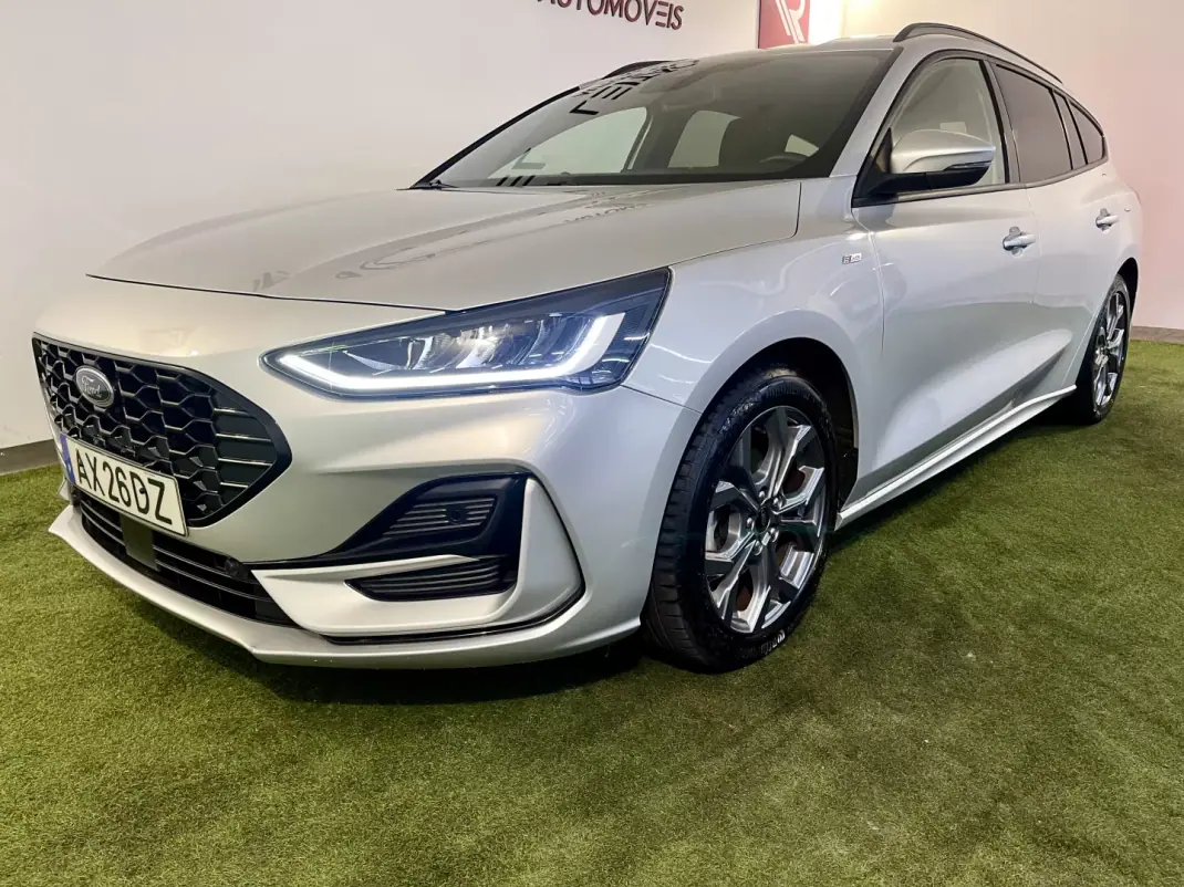 Ford Focus SW 2023 - 19450 EUR, 88000 km - AUTO.MOTO.pt - 88000km - foto 10 de 33