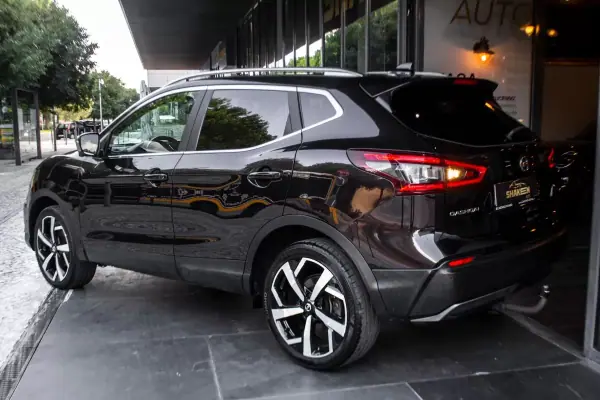 Nissan Qashqai 2018 - 19750 EUR, 88579 km - AUTO.MOTO.pt - 88579km - foto 3 de 36