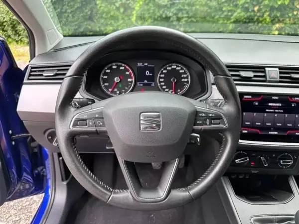 SEAT Ibiza 2020 - 12500 EUR, 41149 km - AUTO.MOTO.pt - 41149km - foto 9 de 41