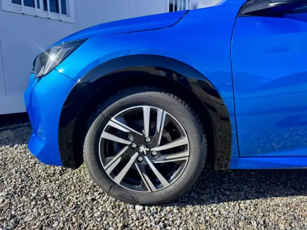Peugeot 208 2020 - 16490 EUR, 128000 km - AUTO.MOTO.pt - 128000km - foto 3 de 20